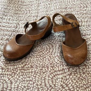 B. O. C. Stone Mary Jane Clog